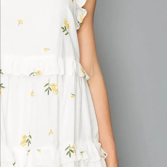 Anthropologie G.P.D white eyelet lace dress with  yellow embroidered flowers M