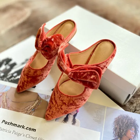 Anthropologie Livia Velvet Bow Flats
