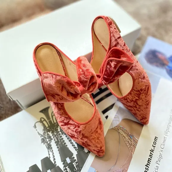 Anthropologie Livia Velvet Bow Flats