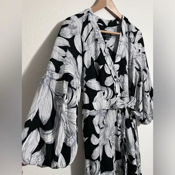 Anthropologie Maeve Puff-Sleeved Midi Dress tiered black white sz 6 100% cotton