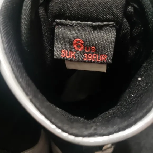 Apex size 6 ring side