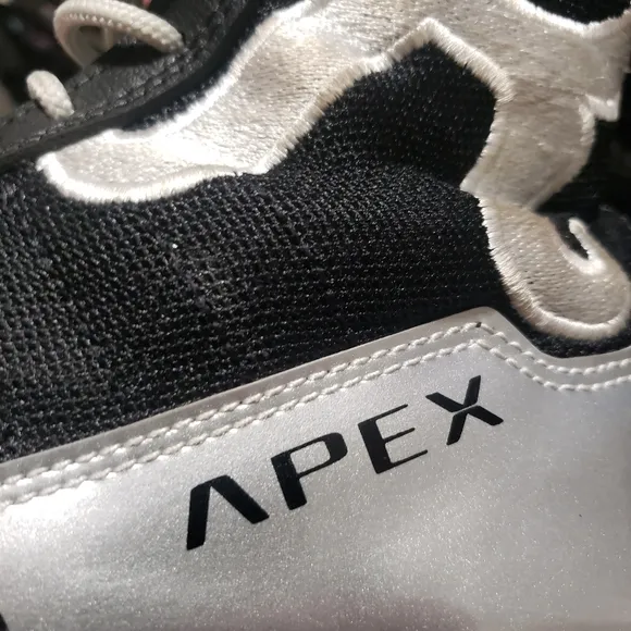 Apex size 6 ring side