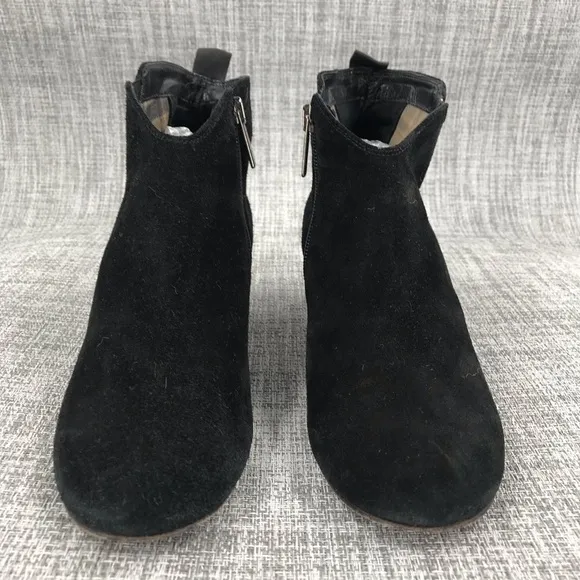 Aquatalia‎ Black Suede Side Zip Ankle Booties Boots Women’s US 7 Block Heel