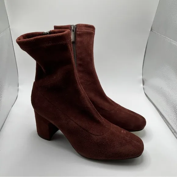 Aquatalia Brianna Boots  6M Suede Leather Bootie Heel Zip Weatherproof NWB 2404