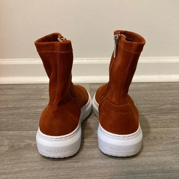Aquatalia Laina Suede Leather Sneaker Boots Side Zip Size 6.5