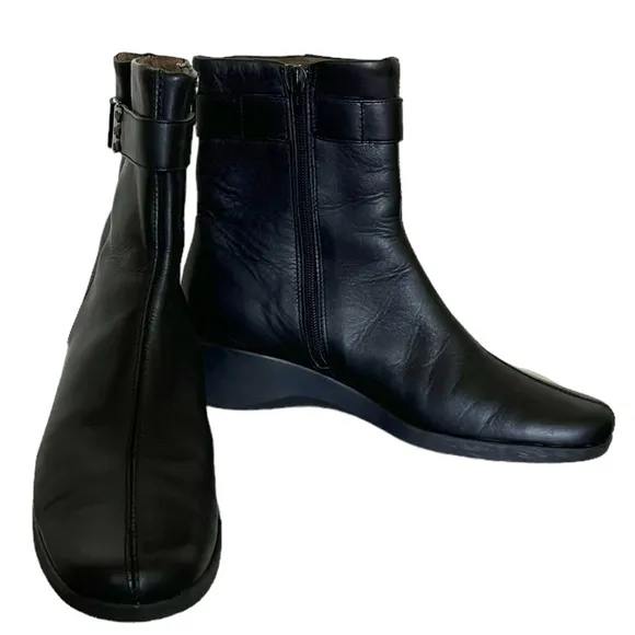 Aquatalia Weatherproof Ankle Boots In Black Leather Size 9