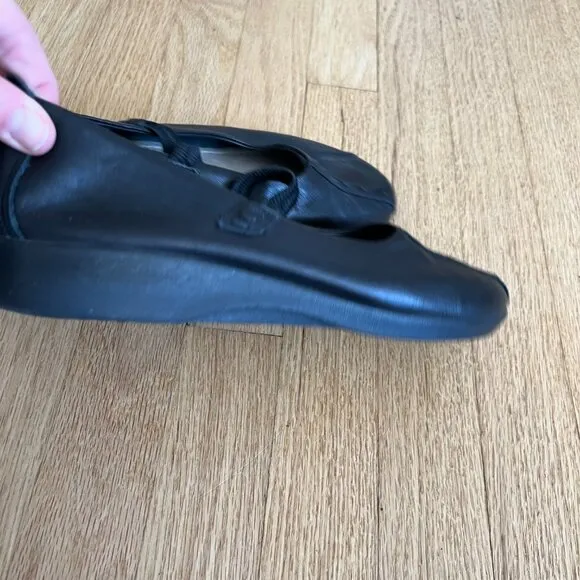 Arcopedico Black Leather Mary Jane Comfort Flats Women's Size 40