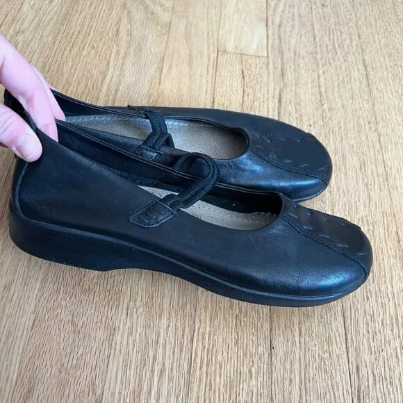 Arcopedico Black Leather Mary Jane Comfort Flats Women's Size 40