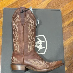 Ariat Brown Heeled Boots with Intricate Stitching