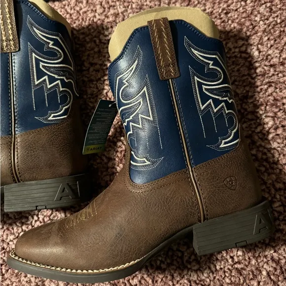 Ariat Cowboy Boots, new in box