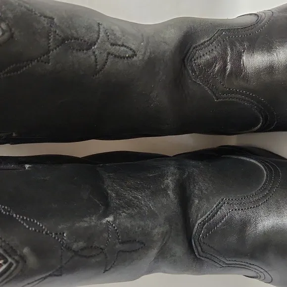Ariat Heritage Roper Black Leather Western boots (m size 8D)