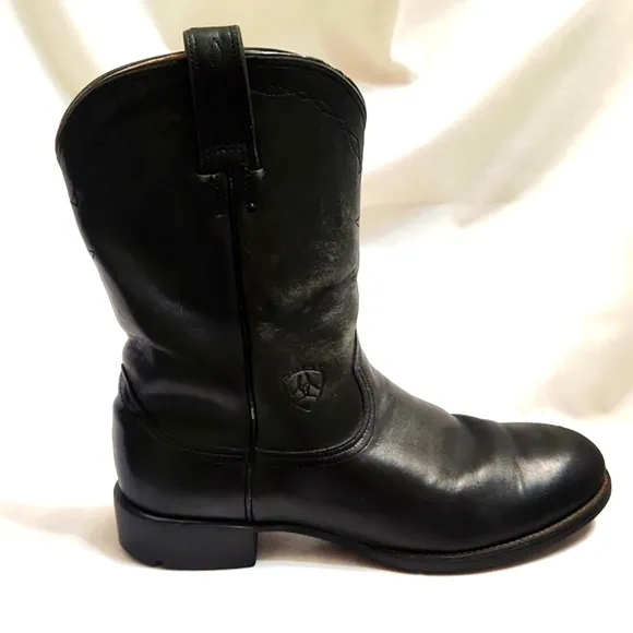 Ariat Heritage Roper Black Leather Western boots (m size 8D)