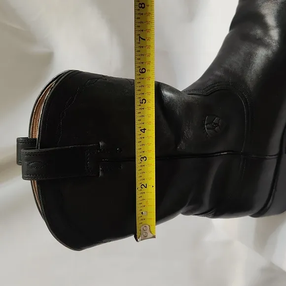 Ariat Heritage Roper Black Leather Western boots (m size 8D)