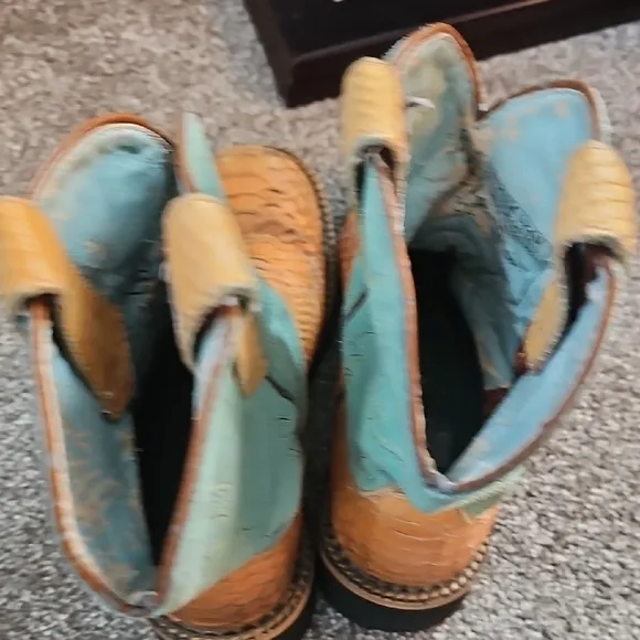 Ariat Turquoise and Tan Snakeskin Print Cowboy Boots