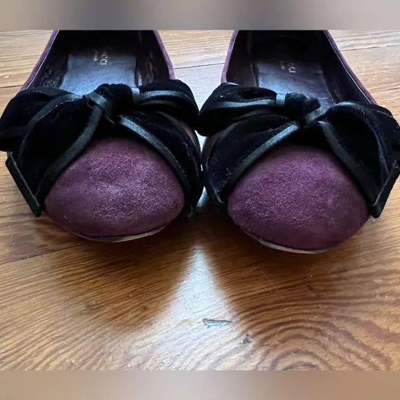Authentic Gucci Viola Purple Suede Flats with Black Velvet Bow Size 38