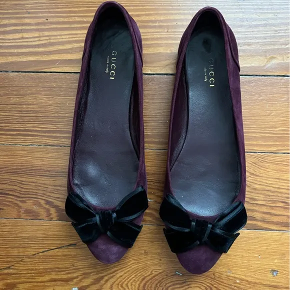 Authentic Gucci Viola Purple Suede Flats with Black Velvet Bow Size 38