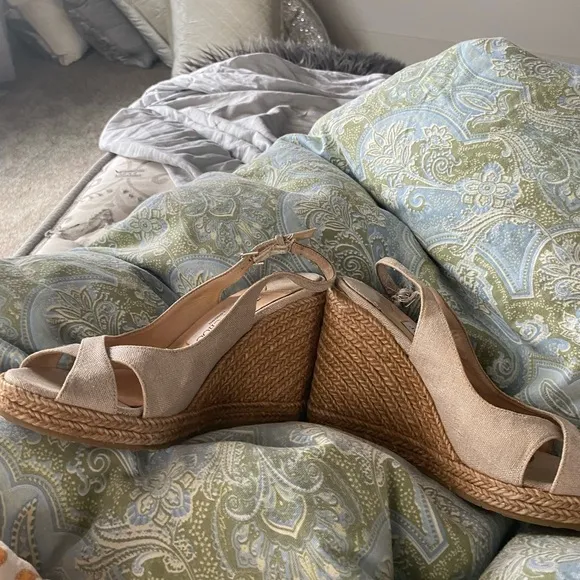 😻authentic  Jimmy Choo Amely 105mm Metalic Slingback Wedges