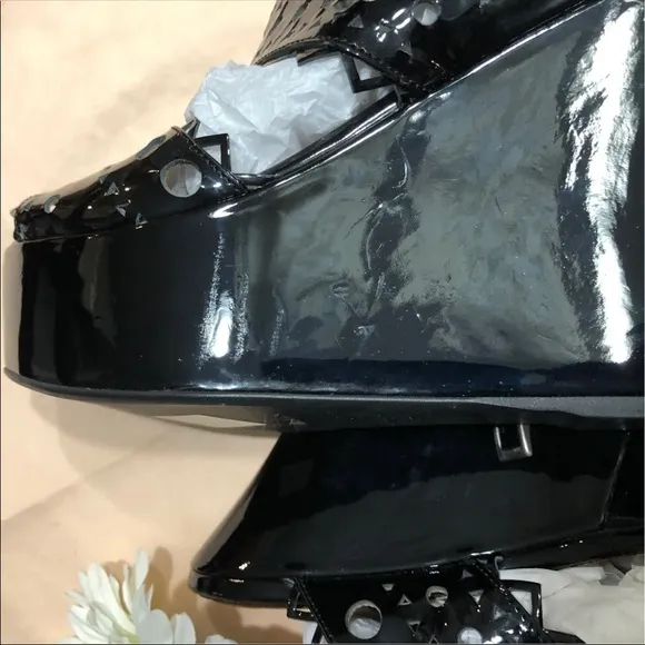 AZZEDINE ALAÏA Black Wedges 37.5