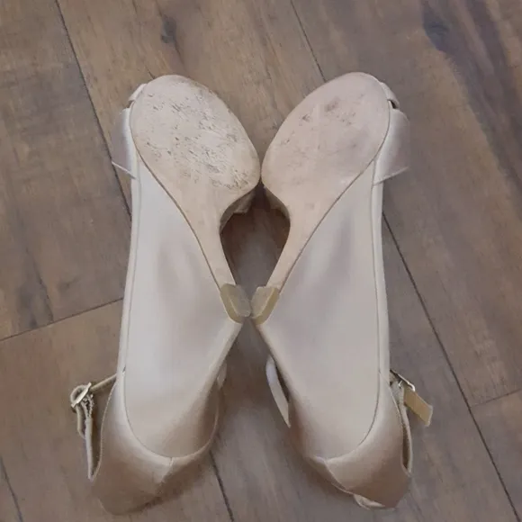 Badgley Mischka Beige Romance T Strap Rhinestone Sculpted Wedges