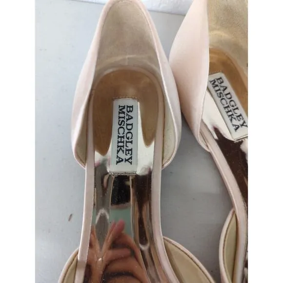 Badgley mischka fergie Sz 8 ballet pink flats pointed toe bow tulle rhinestone