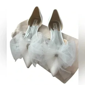Badgley Mischka Fergie Tulle Pointed Toe Flats