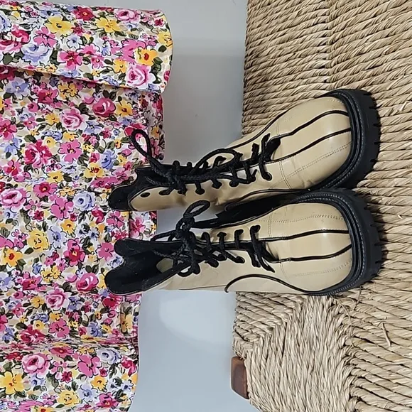 Bakers leather  combat boots size 7
