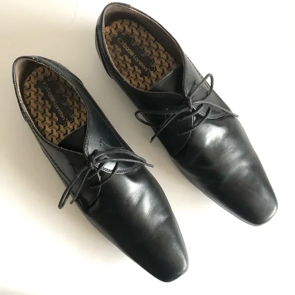 Base London Eastfields Lace Up Derby