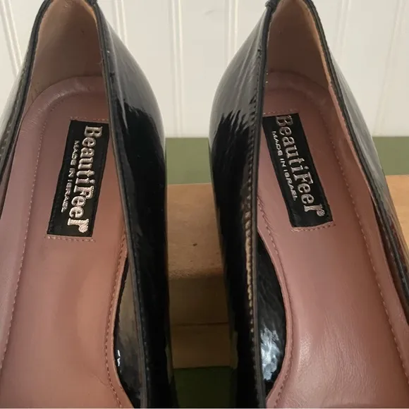 Beautifeel Patent Leather Flats/Low Heels w Buckle Deco