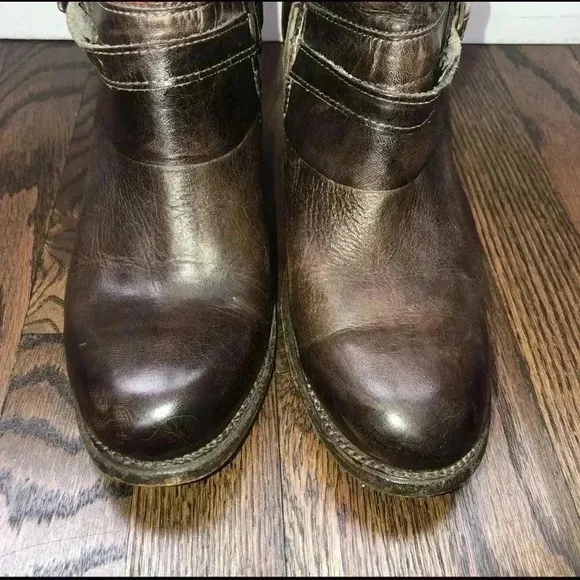 BED STU Benchmade Distressed Brown Leather Boots Cobbler Series Size 10 side zip