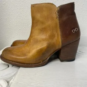 Bed Stu Womens Yell US Size 7 Leather Ankle Boots Brown Two Toned Side Zip