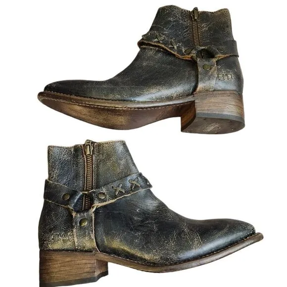 Bedstu Winslet distressed black engineer harness ankle boots Size 7