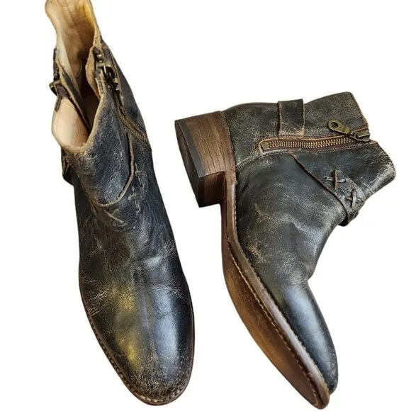 Bedstu Winslet distressed black engineer harness ankle boots Size 7