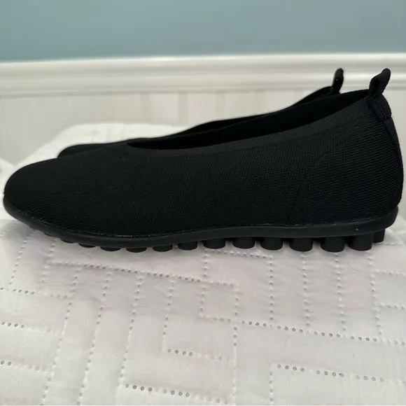 BERNIE MEV Size 36 Shira Flats Memory Foam Black