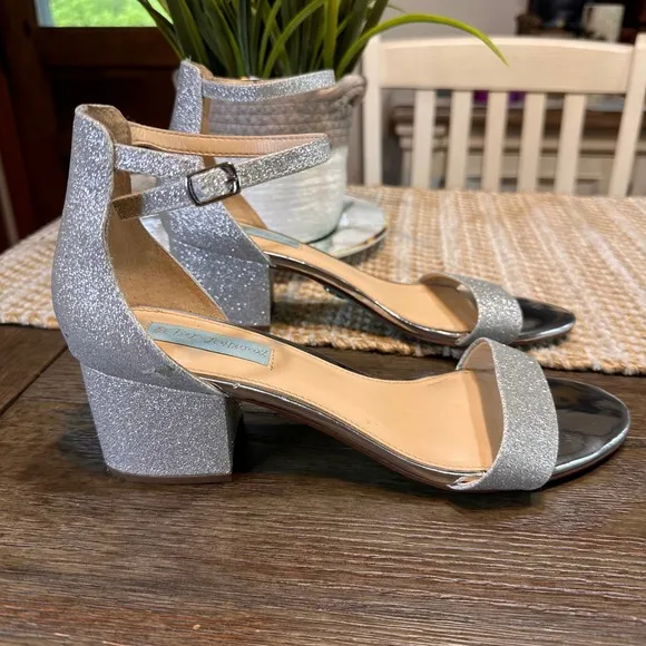 Betsey Johnson Miri Evening Sandals Ankle Strap Block Heel Silver Sparkle 8.5