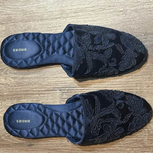 Birdies Women'sVelvet Beaded Navy Blue floral Embroidered mules woman size 9