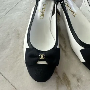 Black and White Classic Flats with Bow