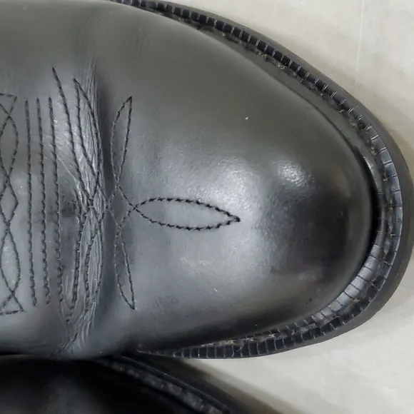 Black leather cowboy boots men's size 8.5 EEE side zip Western stitching