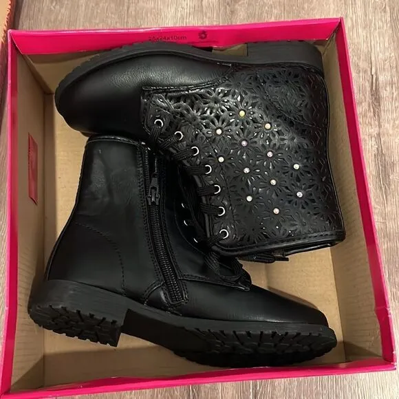 Black sparkly stone boots