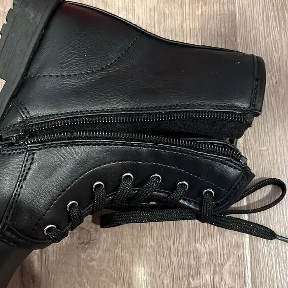 Black sparkly stone boots