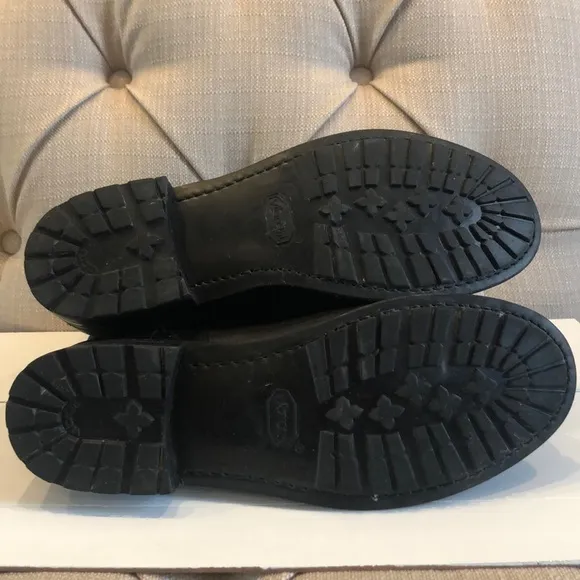 BLACKSTONE Vibram women’s Leather Boots.