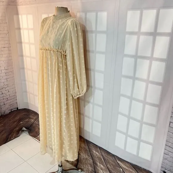 Bliss Hijab NWT ivory EVA MAXI DRESS - EMBOSSED DOTS size 40 or large