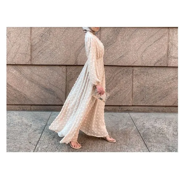 Bliss Hijab NWT ivory EVA MAXI DRESS - EMBOSSED DOTS size 40 or large