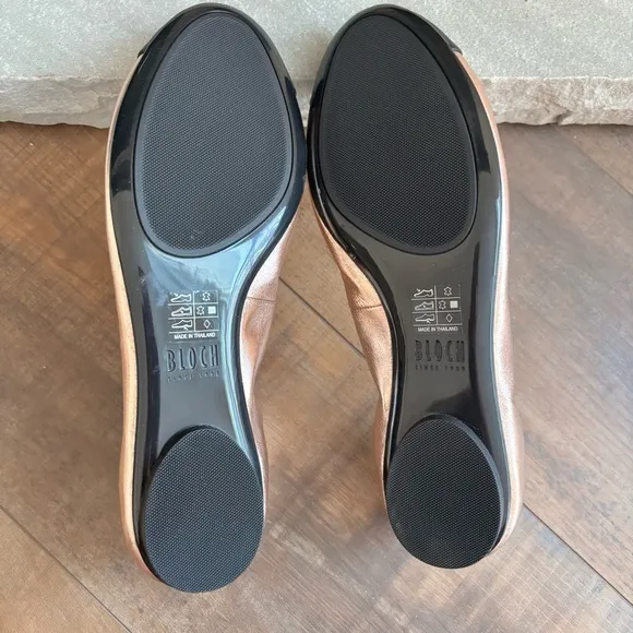Bloch Women’s Size 38 US 8 Chara Ballet Flats Rame Metallic Rose Gold Leather