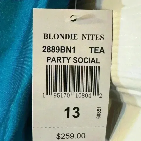 BLONDIE NITES Teal Pleated Strappy Billowy Hem Spaghetti Strap Sweetheart Neck