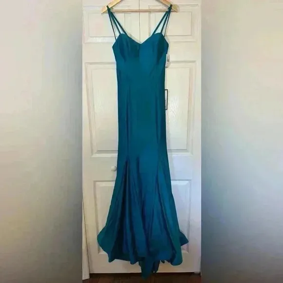 BLONDIE NITES Teal Pleated Strappy Billowy Hem Spaghetti Strap Sweetheart Neck