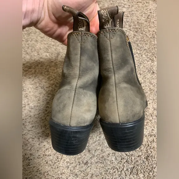 Blundstone heeled rustic brown Chelsea boots us6