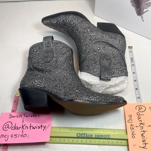 BNIB FIRST QUALITY Jessica Simpson Pewter Tamira 2 Rhinestone Ankle Boots 5.5M