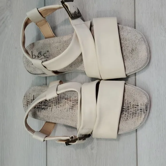 Born B.O.C. Womens Comfort Ankle Strap Flats Sandals Shoes sz 6M
