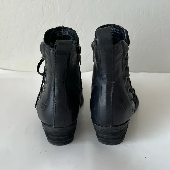 Born Dayle Leather Crisscross Detail Ankle Boots Black Size 7
