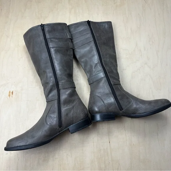 Born Gray Leather Buckle Boots